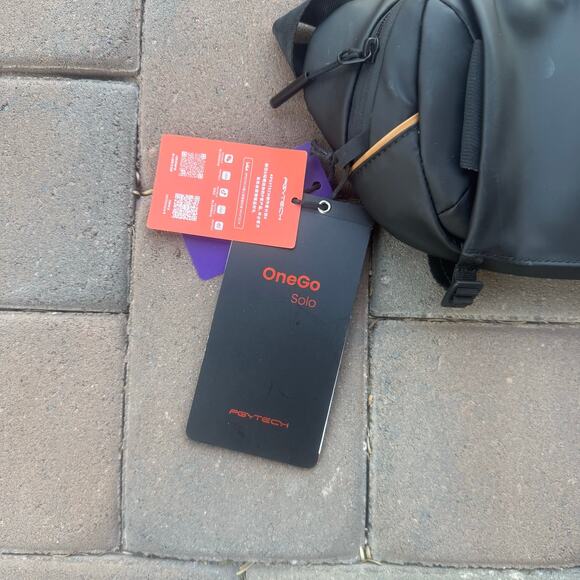 PGYTECH OneGo Solo Camera Sling Bag, 3L Crossbody Fanny Pack - Picture 11 of 12